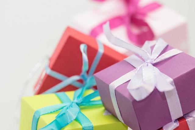 6 побуждающих методов, которые помогут продать клиентам подарочные карты во время праздников