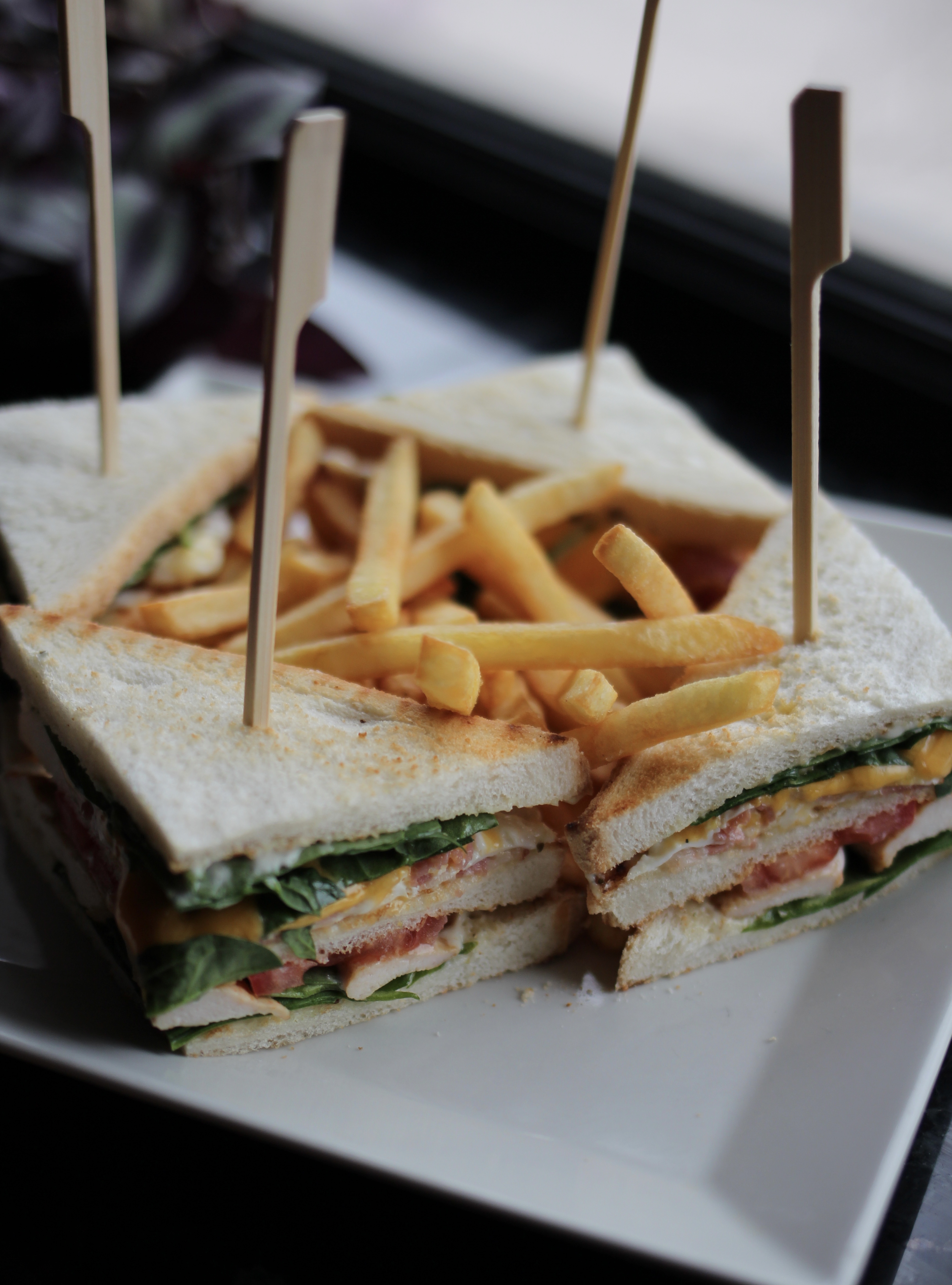 Клаб сендвич з куркою 