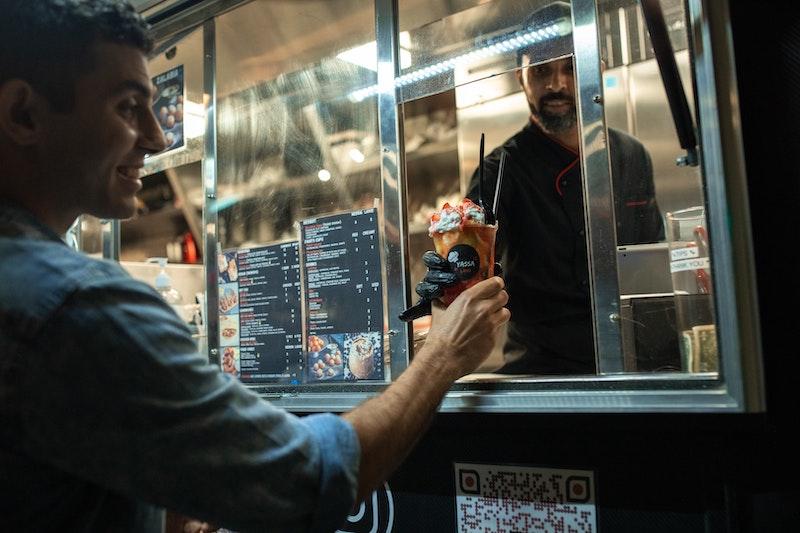  What licenses are needed to start a food truck?