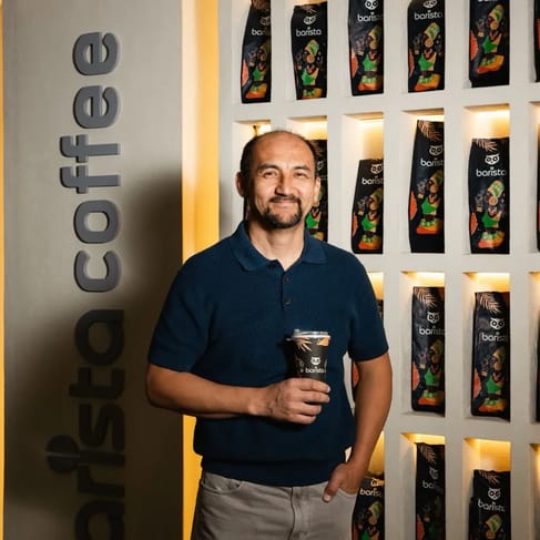 Есет Назарбай, владелец сети кофеен Barista Coffee и собственной обжарки в Казахстане