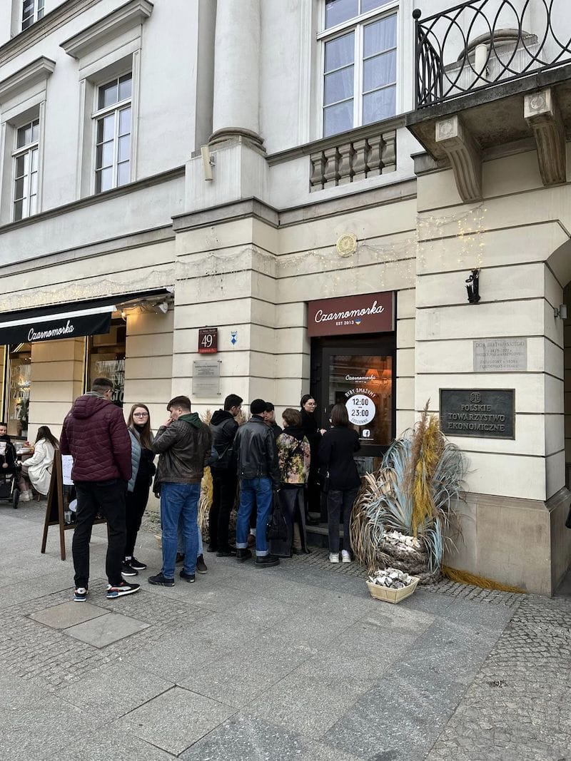 «Обміняй качан капусти на устрицю». Як Ольга Копилова відкриває «Чорноморку» у Європі