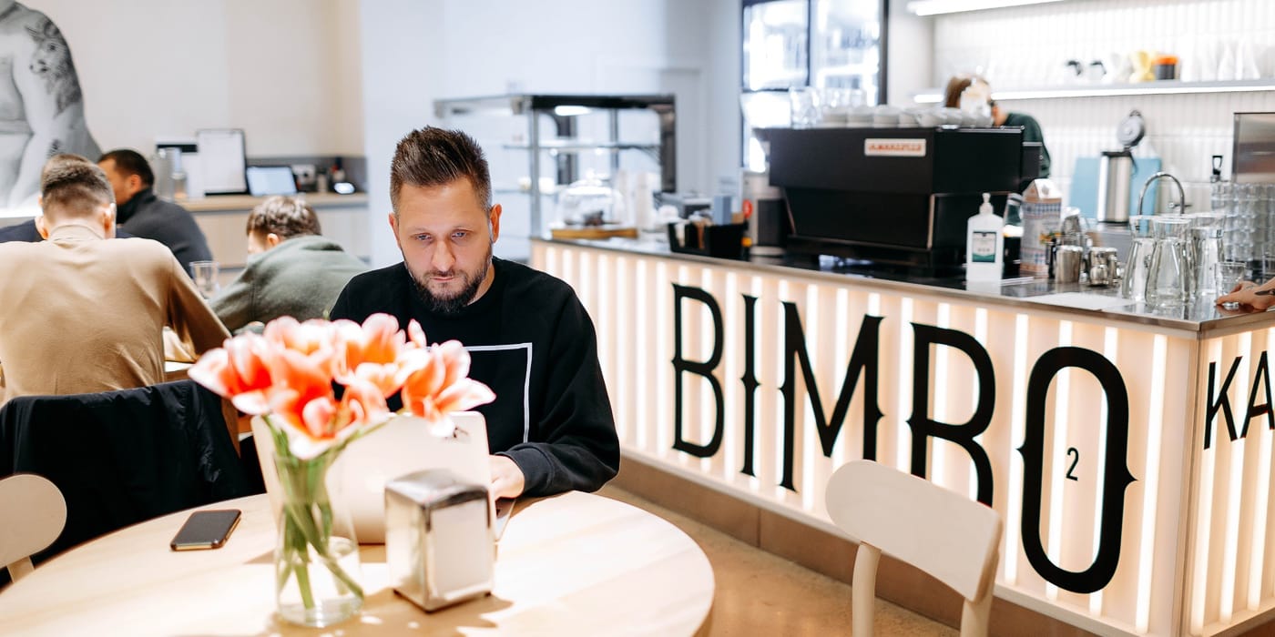 Bimbo Poster Pos
