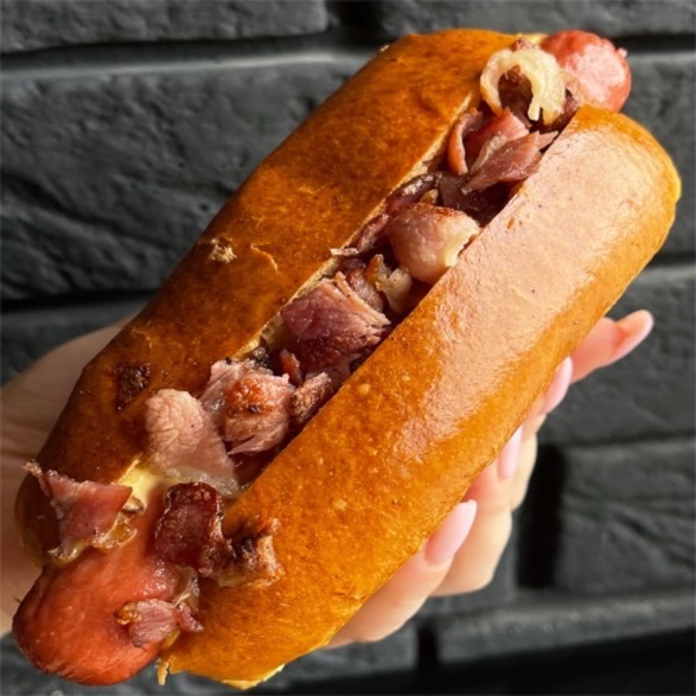 Хот-дог Чіззі з баварською