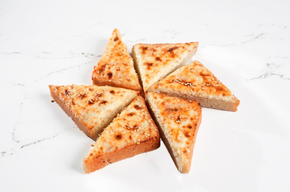 Pishloqli sous bilan brusketta. 