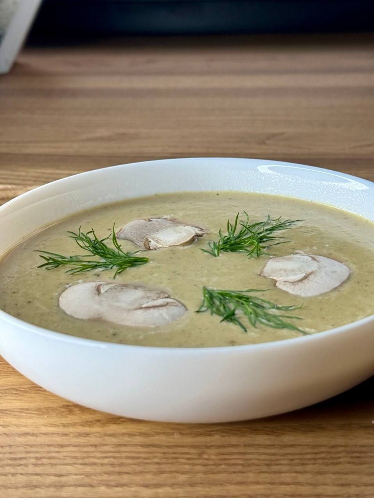 Крем суп грибний