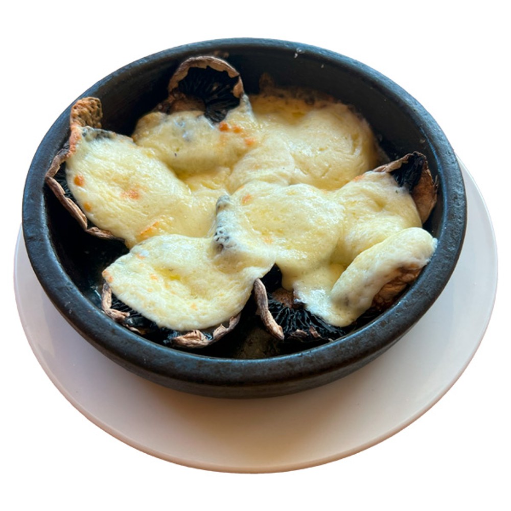 Mushrooms with sulguni on ketsi