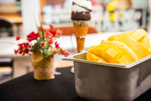 Mango Gelato