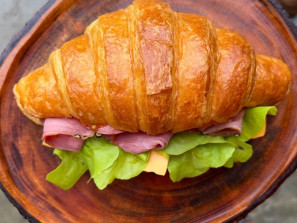 Croissant with ham