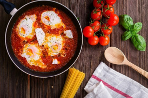shakshuka 3 eggs