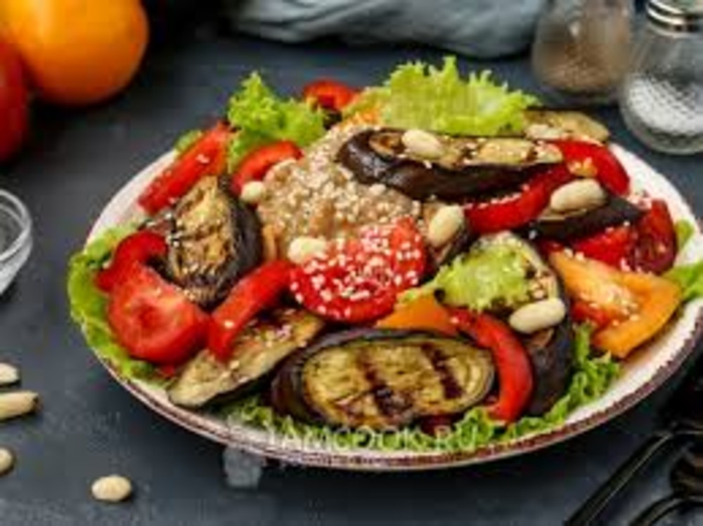 Салат с баклажанами