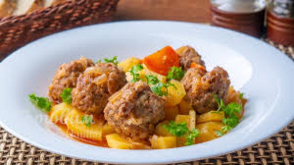 Жаркое с тефтелем