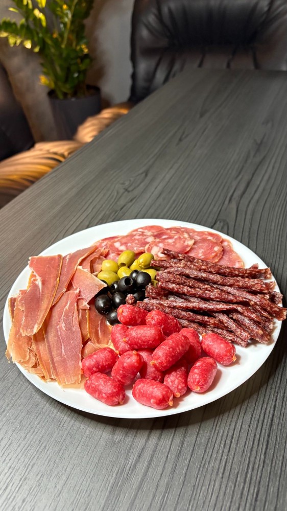 М'ясна тарілка