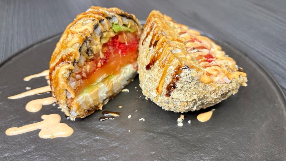 Суші-бургер з лососем